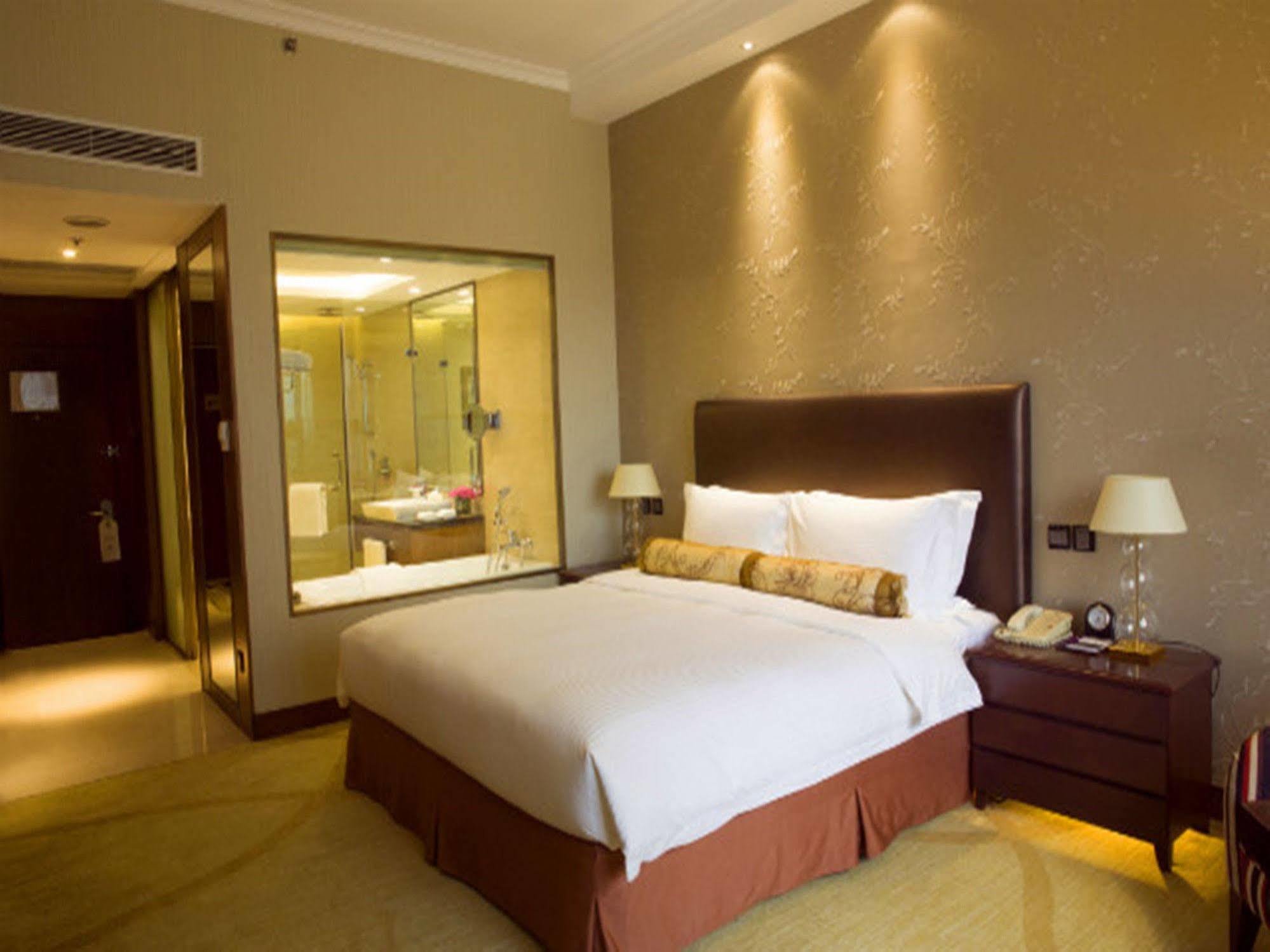 Grand Mercure Hotel
