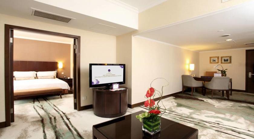 Hotel Grand Mercure 4*
